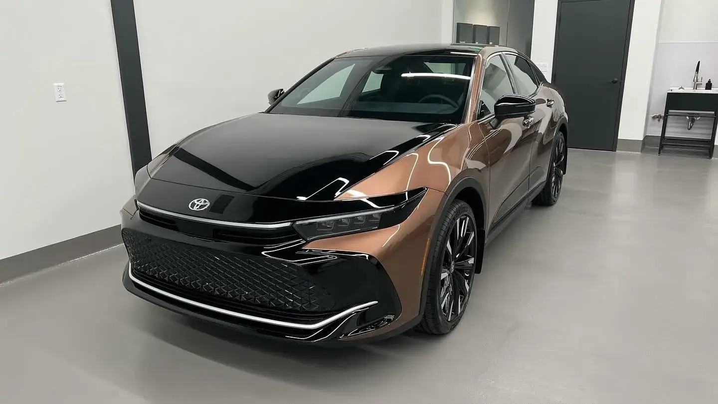 2024 Toyota Crown Platinum